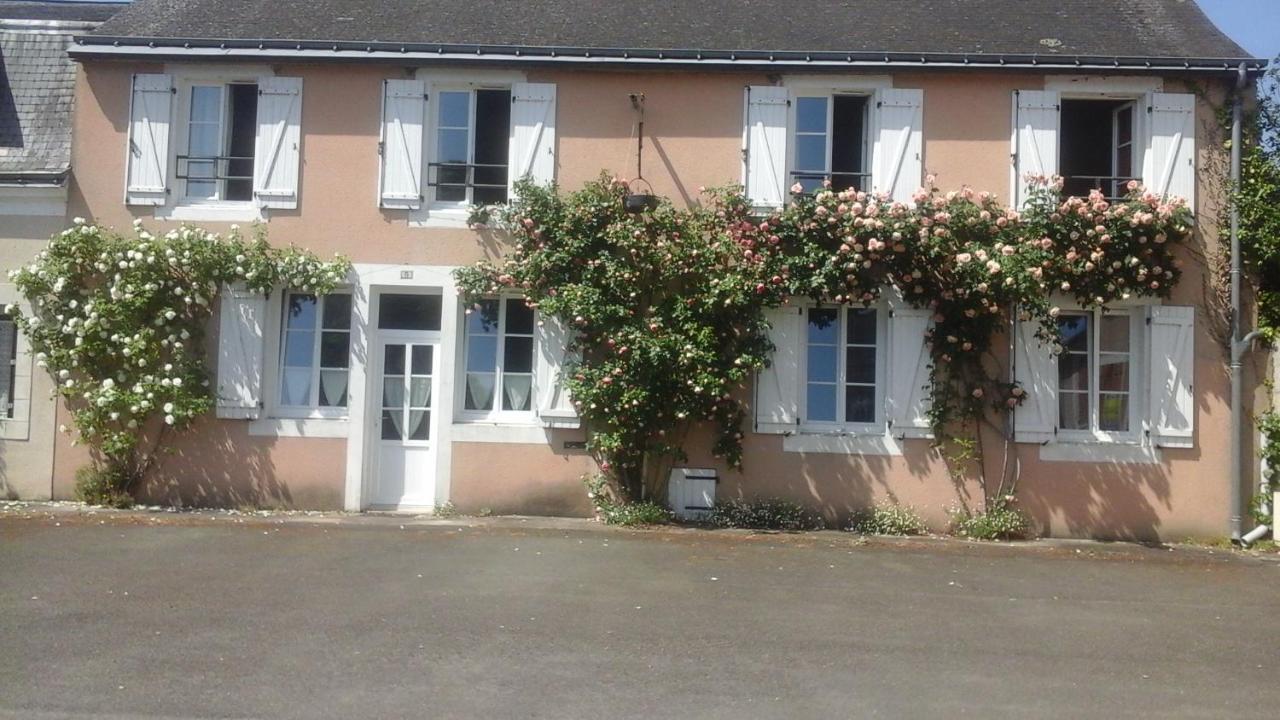 Bed and Breakfast Les Loges Du Chaudron La Chapelle-aux-Choux Exterior foto