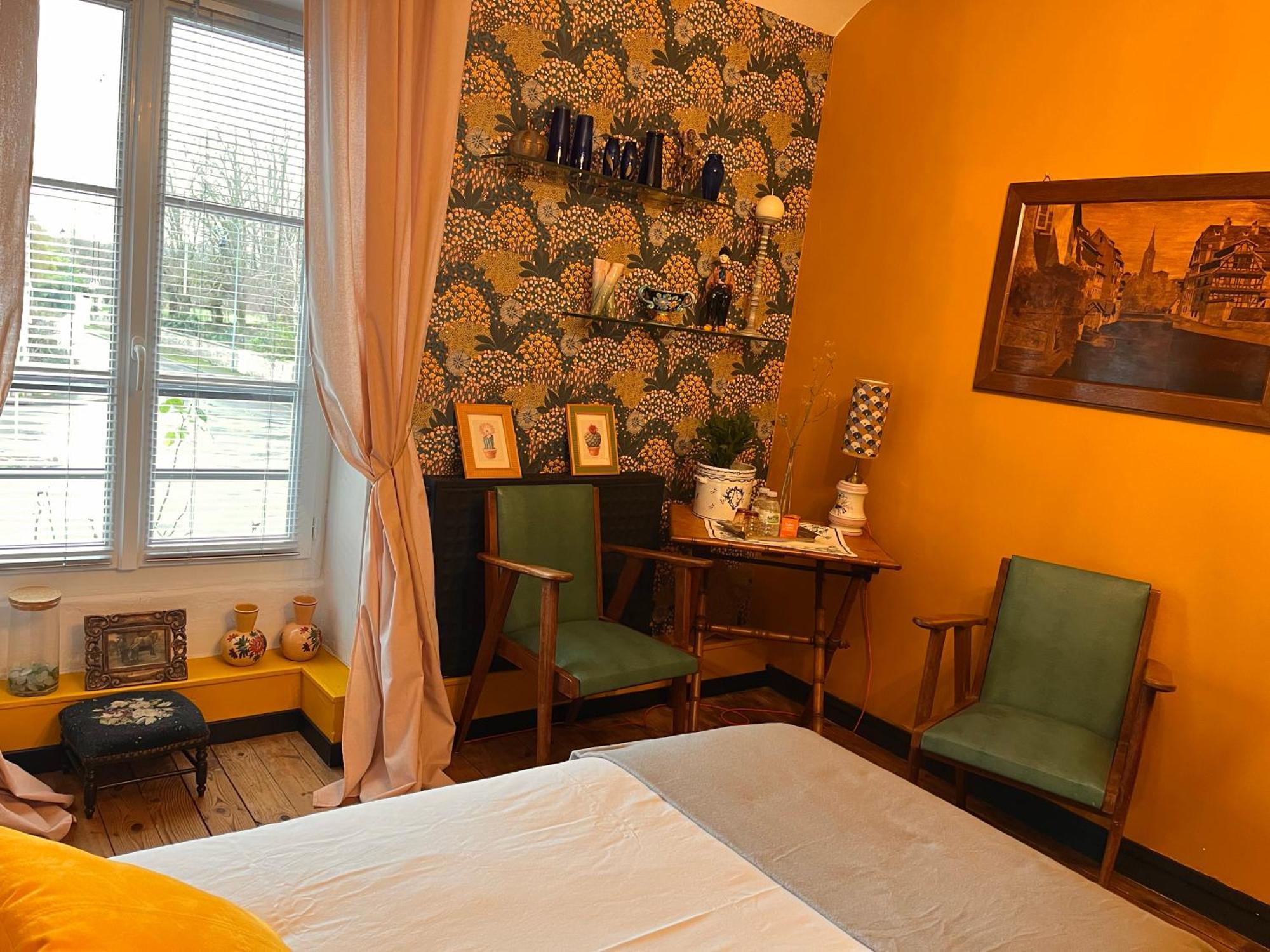Bed and Breakfast Les Loges Du Chaudron La Chapelle-aux-Choux Exterior foto