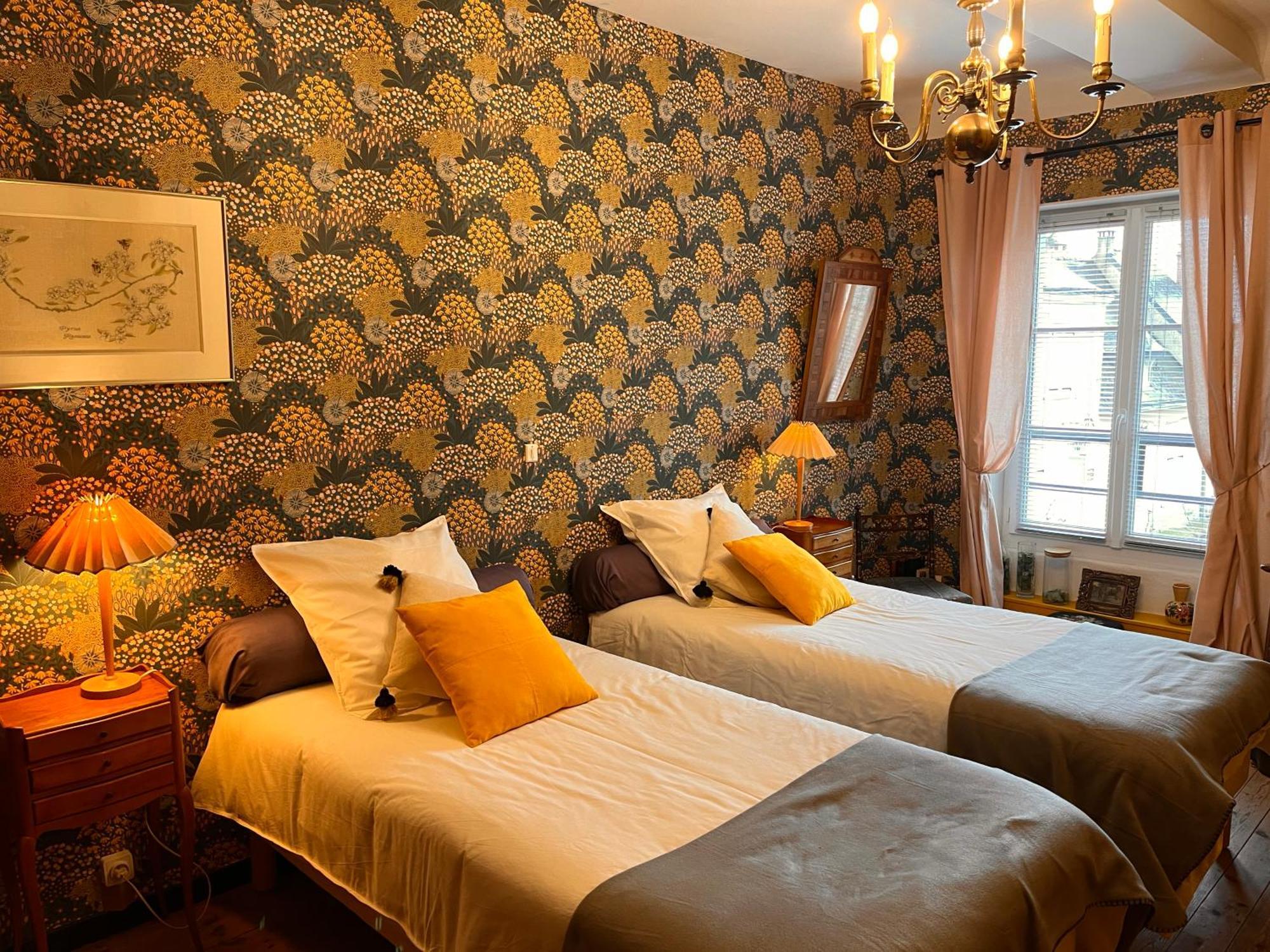 Bed and Breakfast Les Loges Du Chaudron La Chapelle-aux-Choux Exterior foto